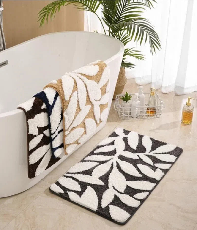 Tapete de Folhas com Base Antiderrapante – Estilo e Segurança para Seu Ambiente